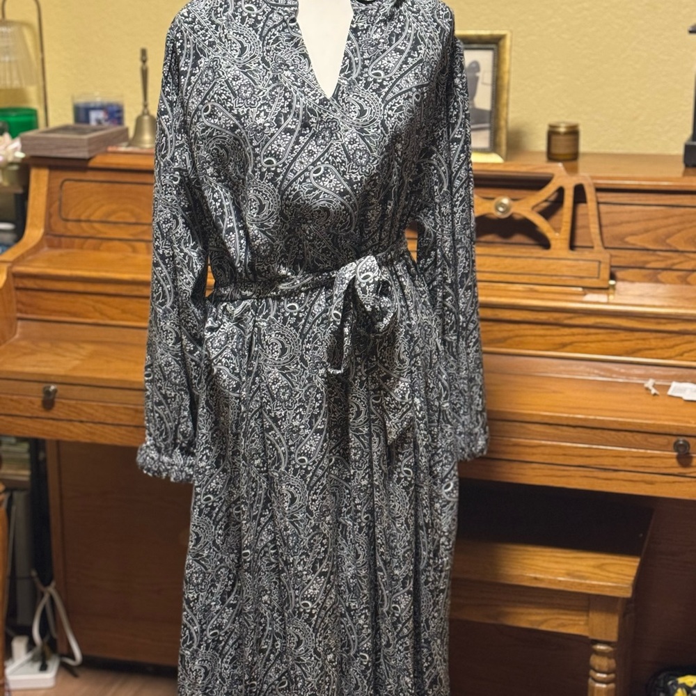 Lands' End Black and White Paisley Dress